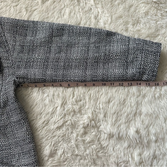 Aritzia Babaton Shacket Joan Shirt Jacket Oversized Textured Tweed Sz 2 NWOT - Picture 12 of 12